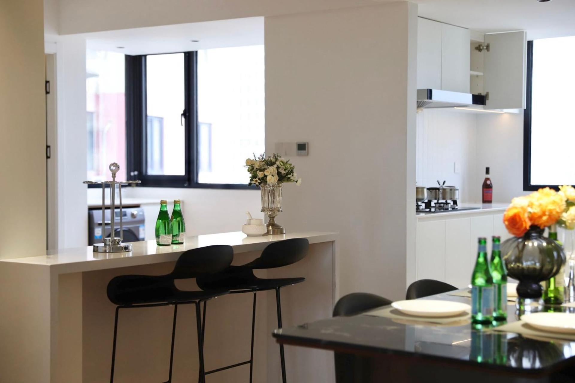 Zhome Parkville-three Bedrooms With View-near Xin Tian Di Apartment Shanghai