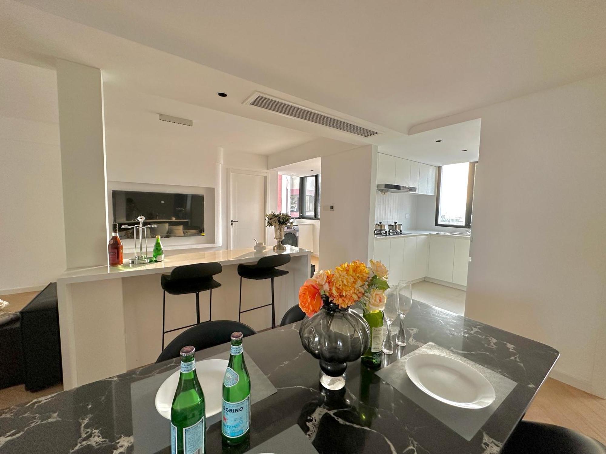 Zhome Parkville-three Bedrooms With View-near Xin Tian Di * Shanghai